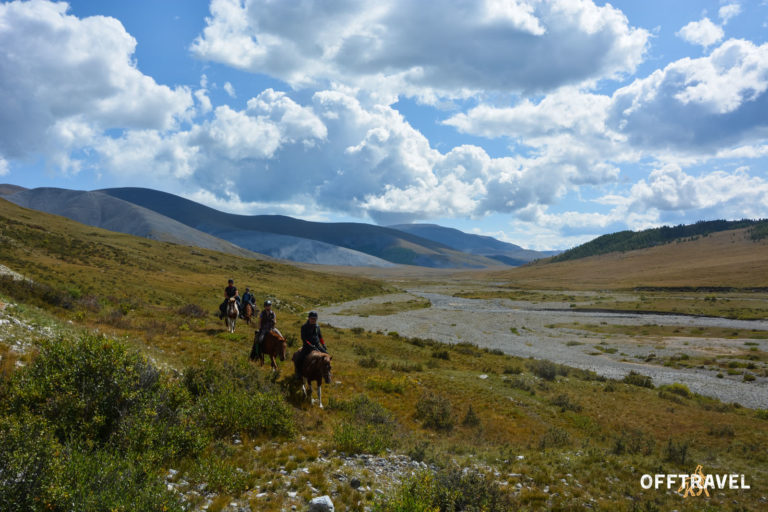 Mongolia w Siodle