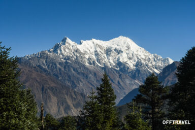 Przez Helambu i Langtang