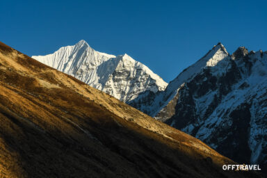 Przez Helambu i Langtang