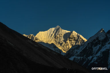 Przez Helambu i Langtang