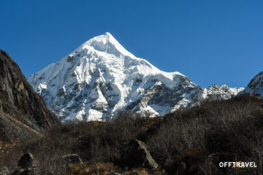 Przez Helambu i Langtang