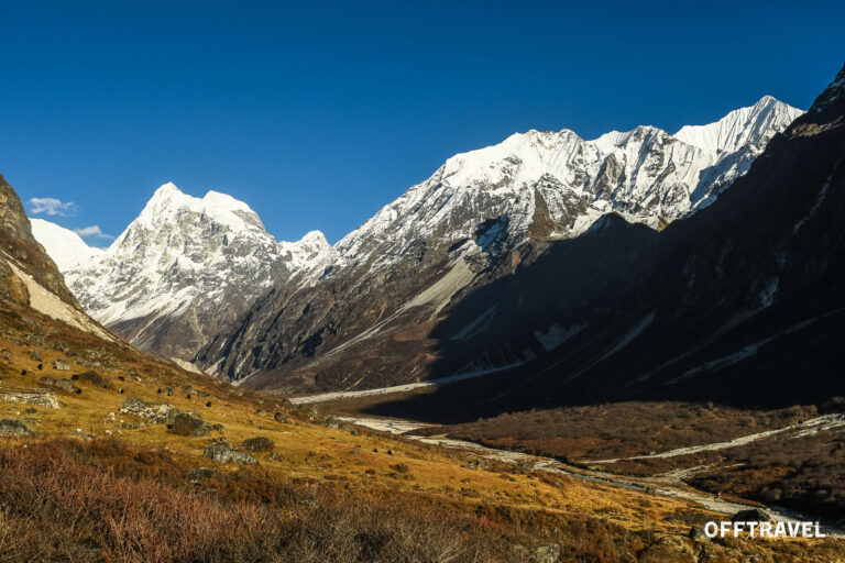 Przez Helambu i Langtang