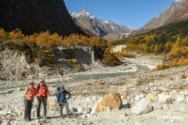 Po Dwóch Stronach Kanczendzongi