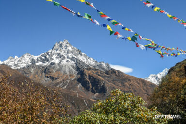 Po Dwóch Stronach Kanczendzongi