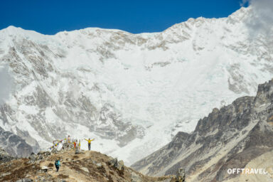 Po Dwóch Stronach Kanczendzongi